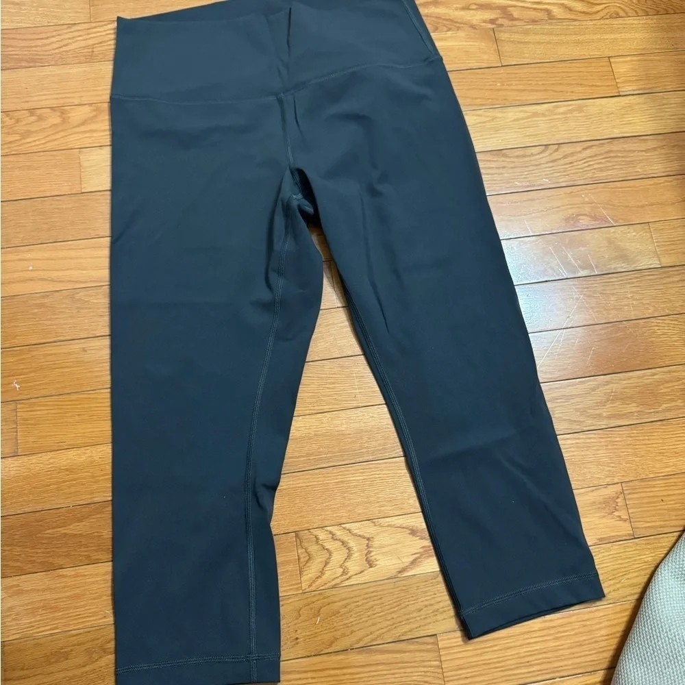 Lululemon Wunder under leggings